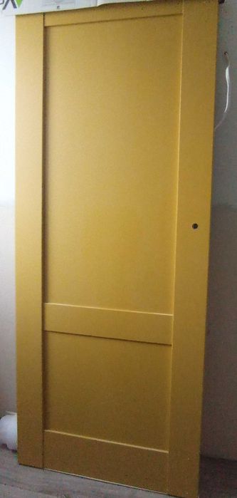 Drzwi wewnętrzne + ościeżnica i klamka.