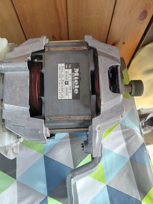 Sprzedam pralkę Miele
