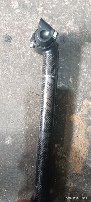 Espigão de selim em carbono
