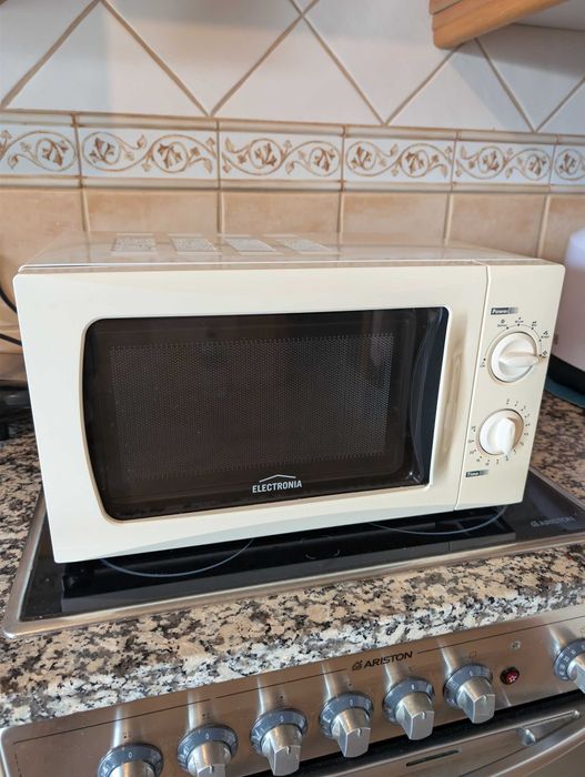 Microondas Electronia