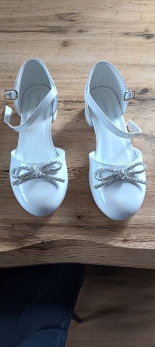 Buty komunijne dla dziewczynki rozm 34 ccc