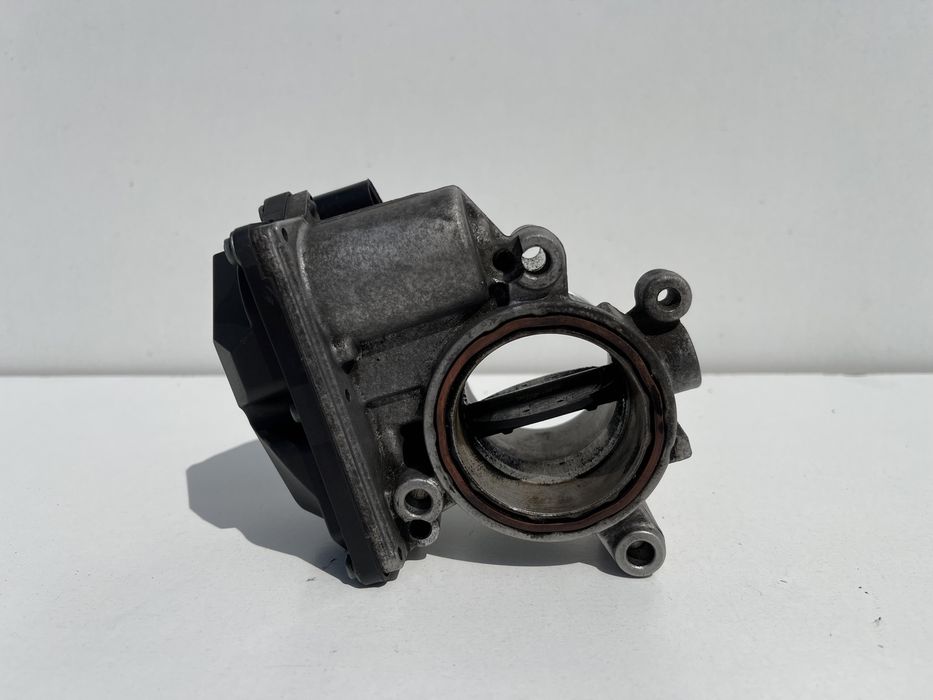 Дросельна заслонка Passat B6 B7 дроссельная заслонка 2.0 TDI CBA CBAB CBAD 103 KW 03L128063E 03L128063 140 к. с.