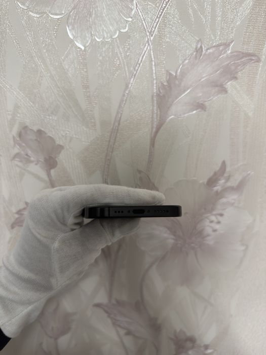 iPhone 16 Pro 128 GB Гарний