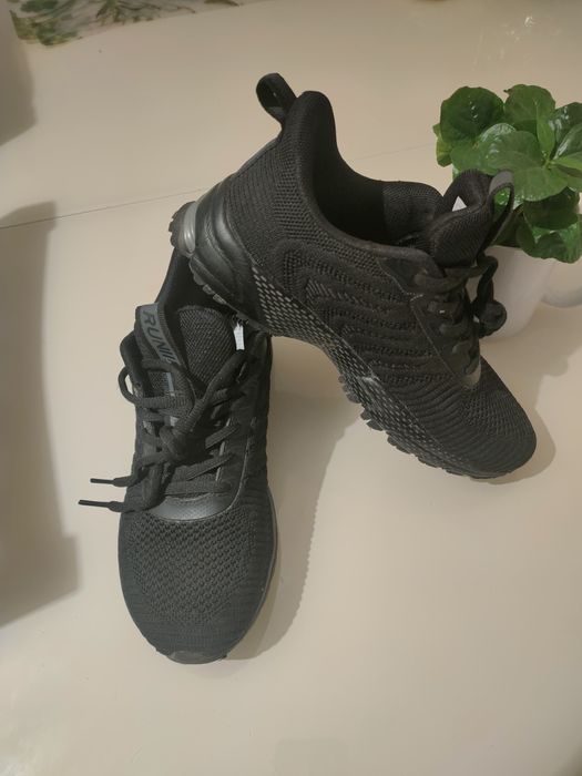 Кросiвки Baas 36р.