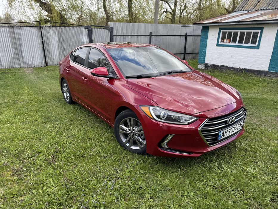 Hyundai Elantra ad 2017