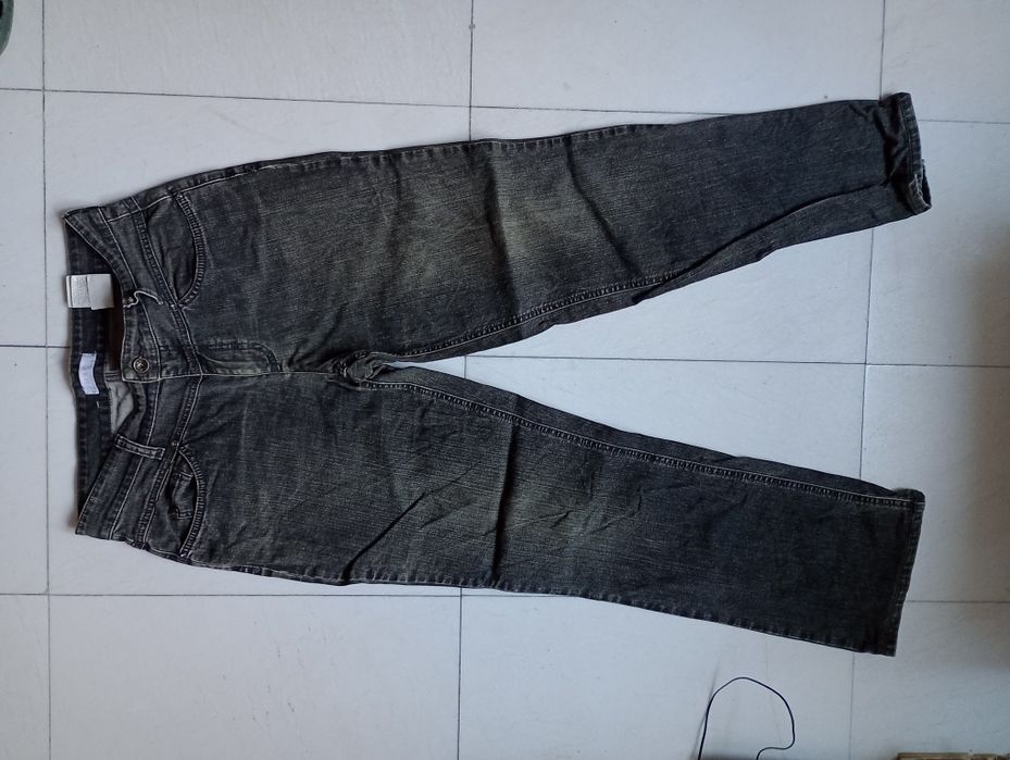 Męskie spodnie jeansy szare