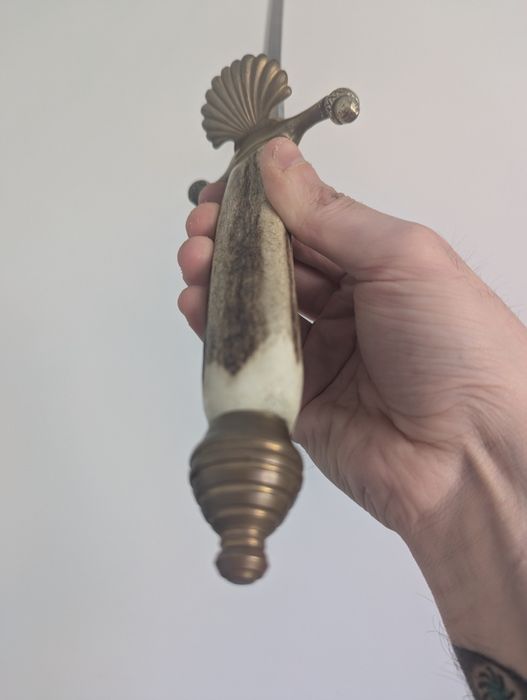 Espada de Caça Hirschfänger – Solingen E. & F. Hörst