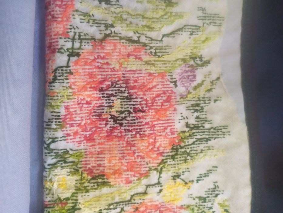 Вишите плаття, ручна робота S. Дуже гарне.