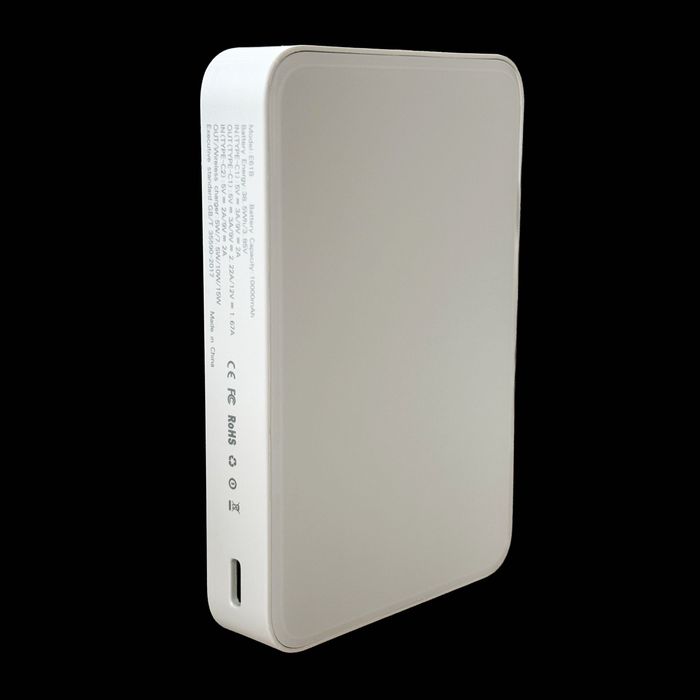 Повербанк E61B з MagSafe ємністю 10000 mAh
