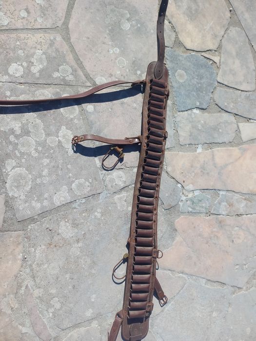 Cinta para cartuxos de espingarda
