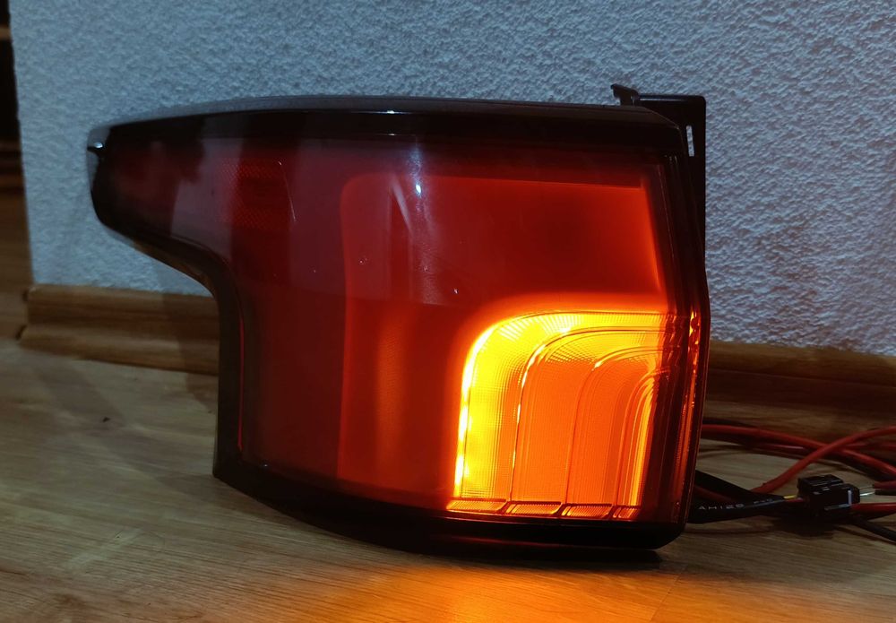 Porsche Macan Mini Bentley USA przeróbka konwersja lamp