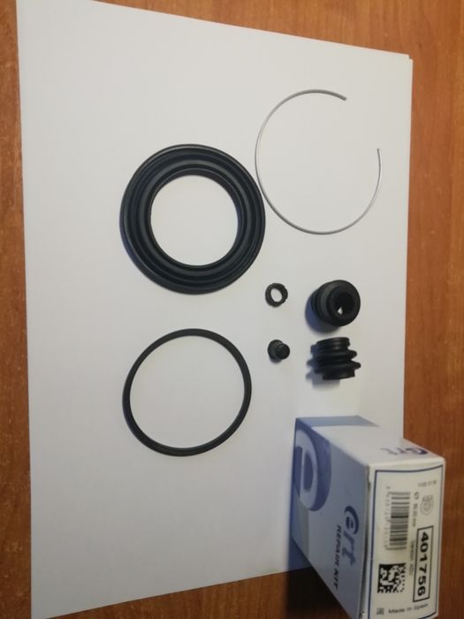 Продам пильник супорта Corolla 150