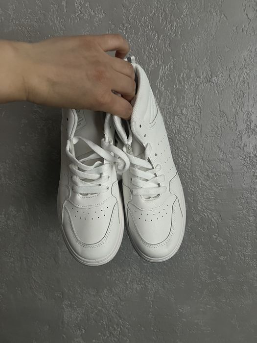 Кеди , кросівки високі