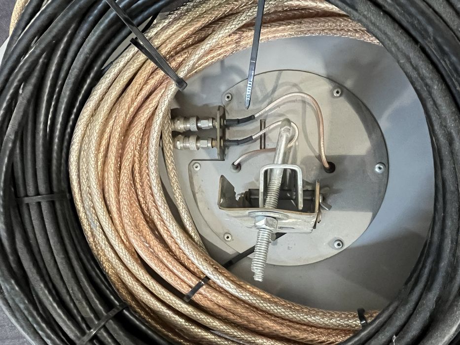 Продам комплект внешней панельной антенны 3G/4G усилитель интернета