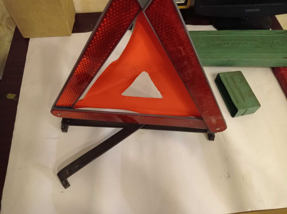 Знак аварийной остановки(большой для грузовика)