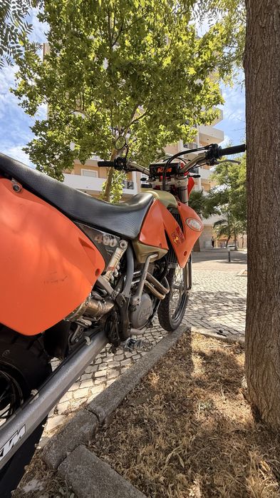 KTM 400 matriculada