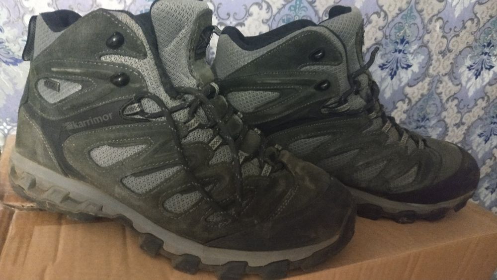 Продам трекінгові ботінки фірма Karrimor