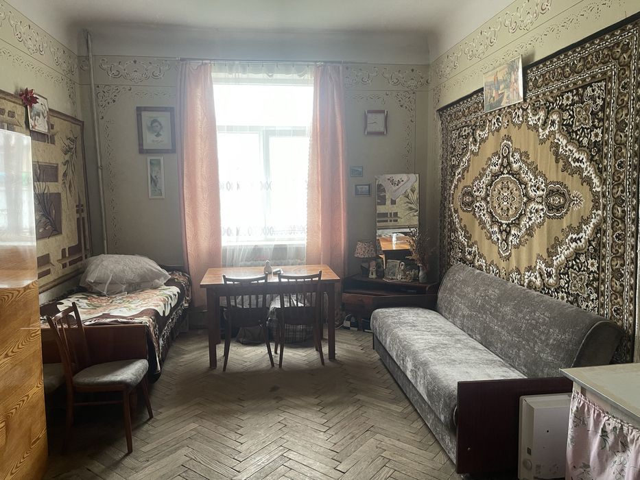 Продається кімната в гуртожитку
