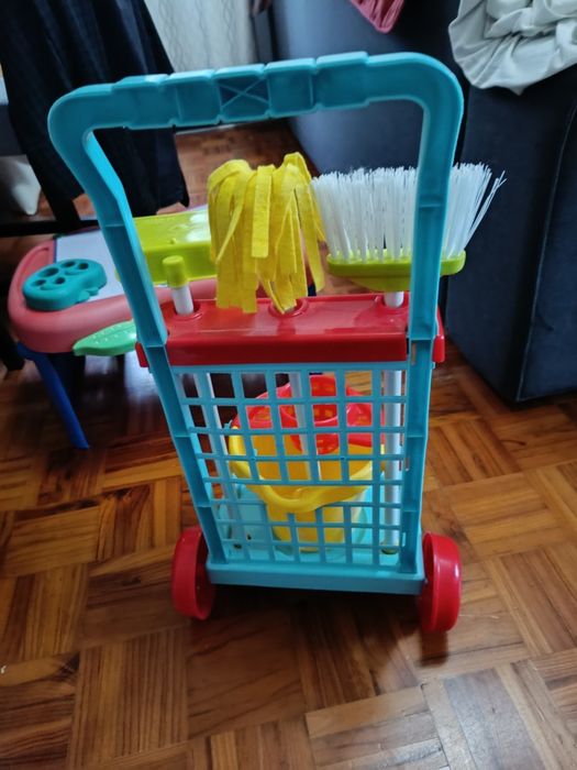 Carrinho limpeza criança