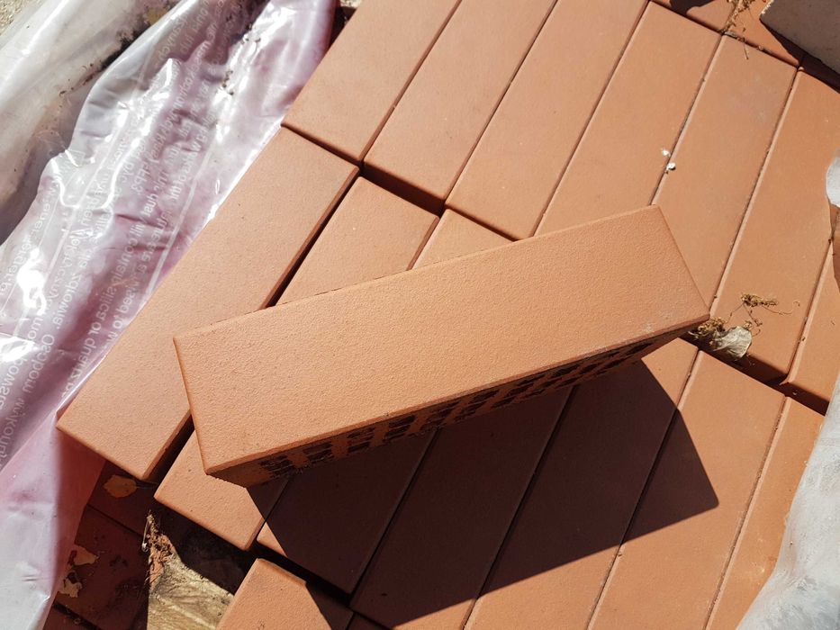 Cegłą klinkierowa SAHARA i inne