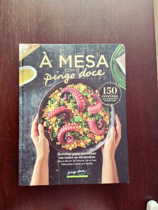 A mesa com o Pingo Doce, novo. Capa dura
