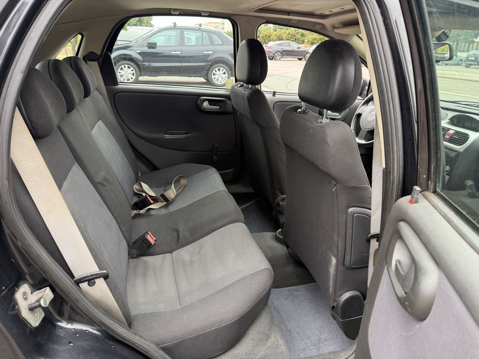 Opel corsa C Enjoy 1.2 gasolina c/teto de abrir