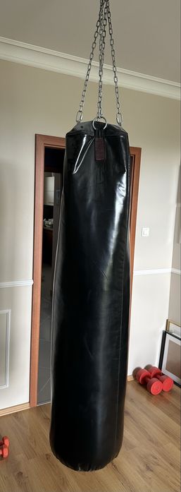 Worek bokserski Marbo 140x35 cm w dobrym stanie, z uchwytem