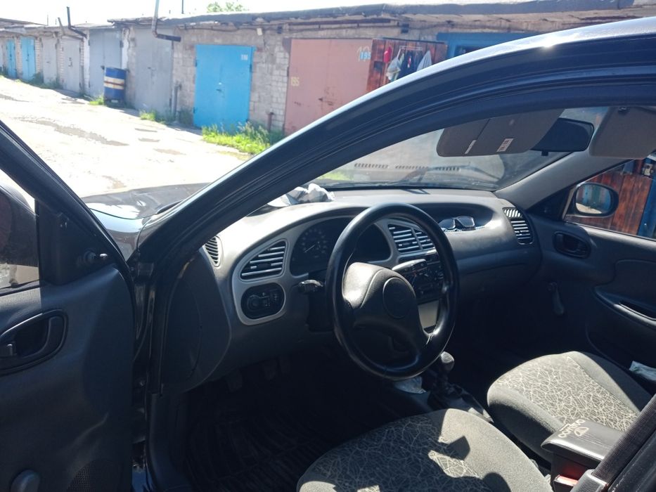 Продам семейный автомобиль.