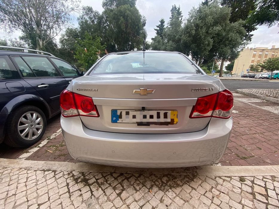 Chevrolet CRUZE 2.0 VCDi 2010