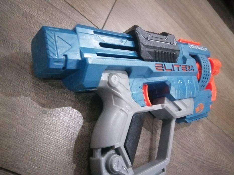 Бластер Nerf elite 2.0 commander