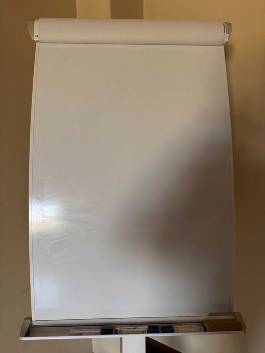 Flipchart / Cavalete A1 - Com rodas
