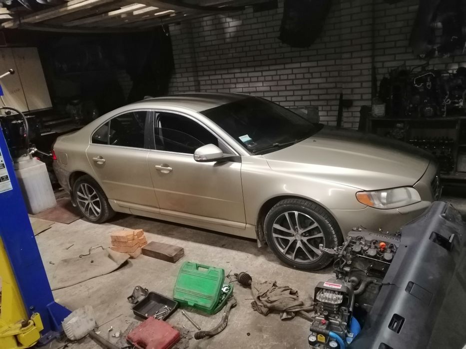Разборка Volvo S80  2.5t 3.2, 4.4 awd