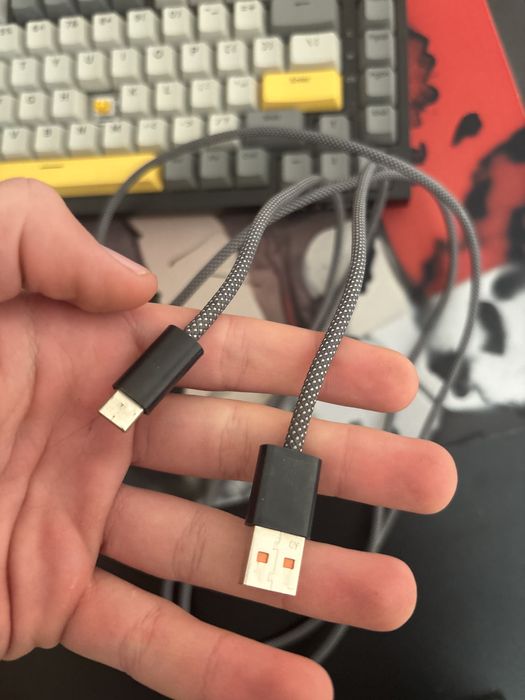 Механічна клавіатура Ajazz AK820 — гарний стан, повністю робоча