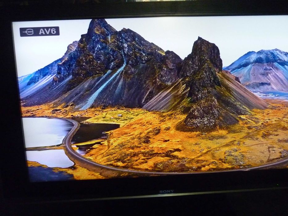 Telewizor   SONY BRAVIA  KDL-46X2000 stan bardzo dobry