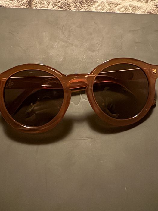 Сонцезахисні окуляри в асортиметі