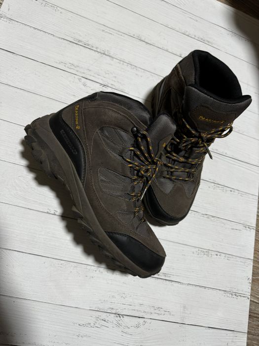 Bearpaw ботинки розмір 42 чоловічі, підліток