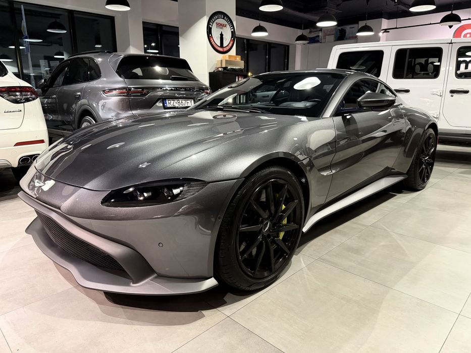 Aston Martin Vantage