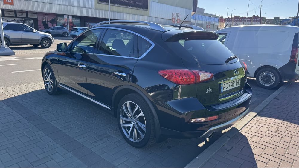 Продам Infinity QX50