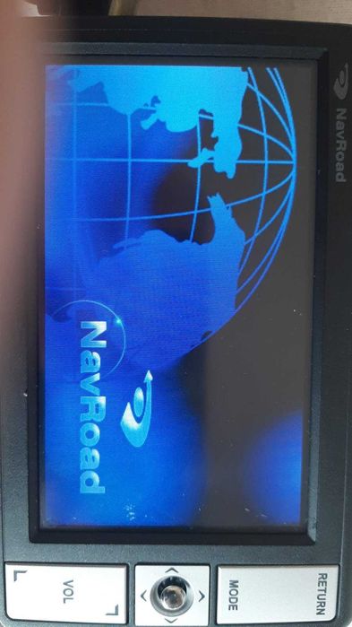 Навигатор Nav Road mod. NR430BT с Картой памяти SD. 5 в-2 а.