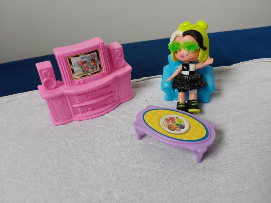 Meble dla lalek szafka na audio/video syltolik i fotelik