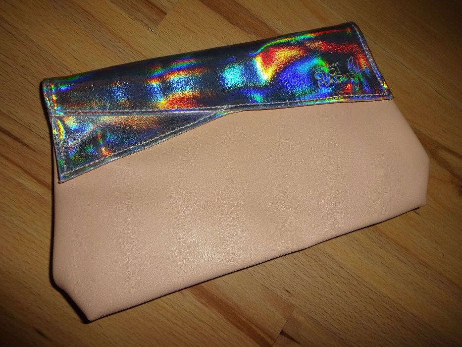 GIGI HADID Maybelline New York pastelowa hologramowa NOWA kosmetyczka