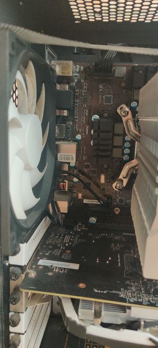 Vendo PC- i7 6700K + MSI GeForce® GTX 1060 3GB + Monitor LG 34UC98