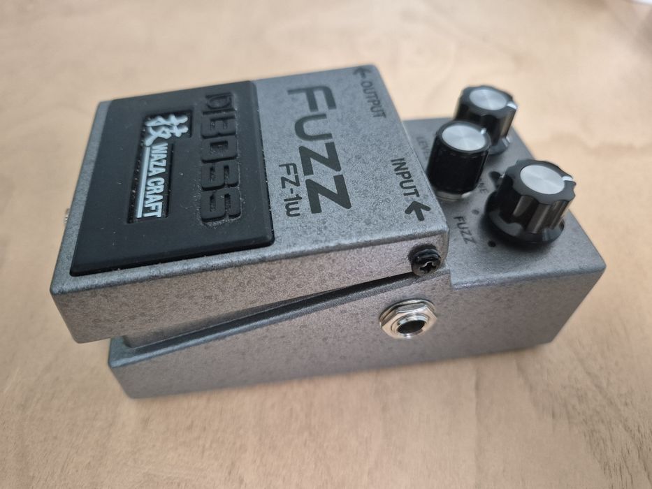 Boss Fz-1w - fuzz, overdrive, distortion gitarowy. Made in