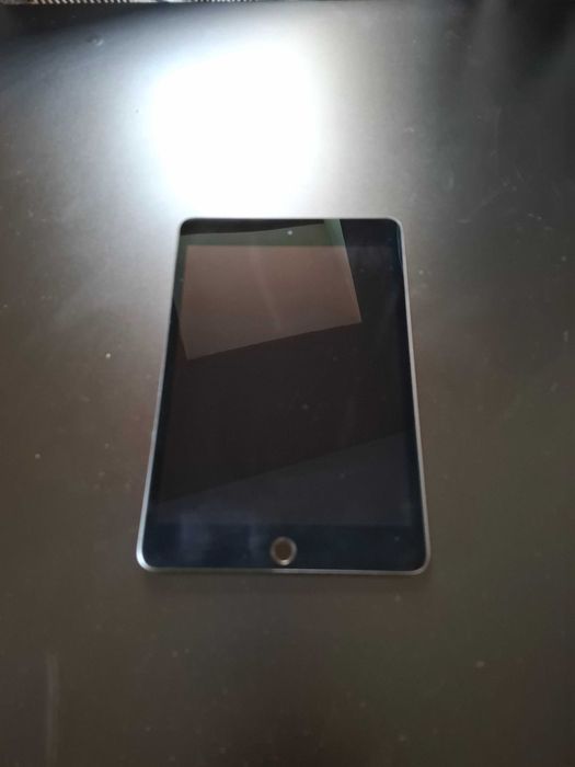 Tablet APPLE IPAD MINI 7,9" 256GB/Gwiezdna Szarość