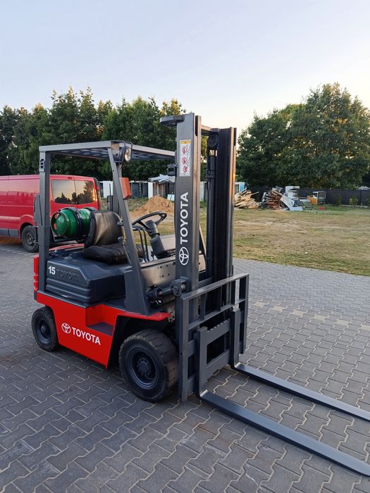 Sprzedam wózek widłowy toyote udźwig 1,5 tony