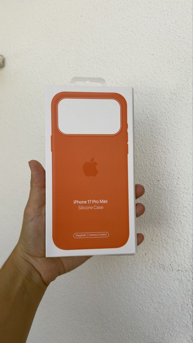 Capa iphone 17 pro max laranja