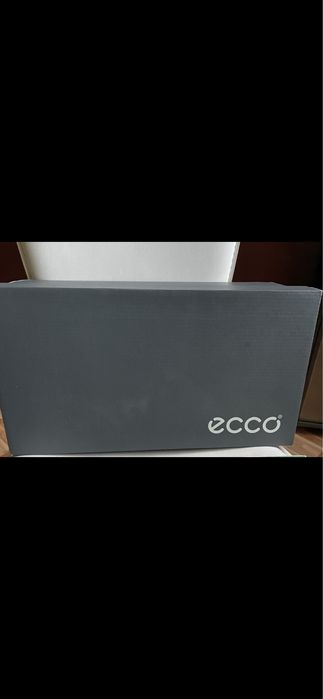 Коробка Louis Vuitton