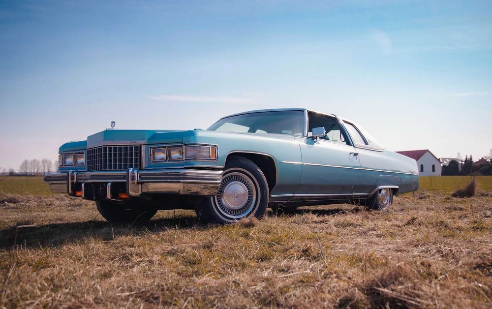 Cadillac  De Ville  1976