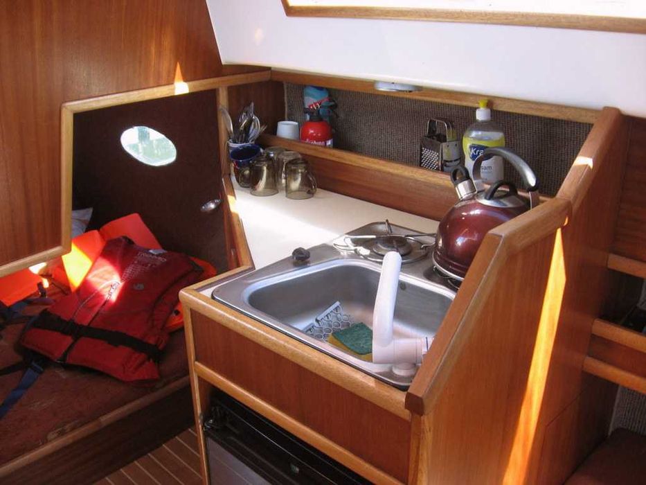 Sprzedam lub zamienię   jacht,houseboat,Weekend 820