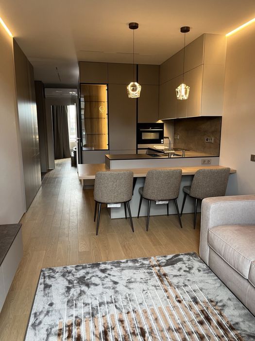 Продаж 1к квартири (45м2) з дизайнерським ремонтом в ЖК Файна Таун